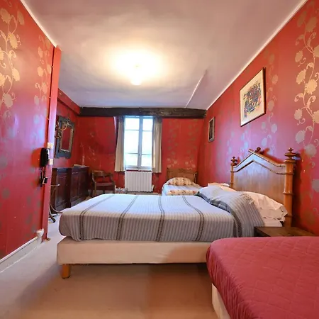Esmeralda Hotel *