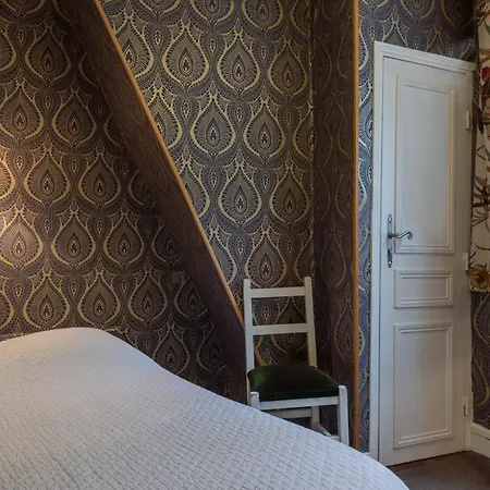 Esmeralda Hotel 2*