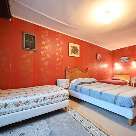 Hotel Esmeralda 2*