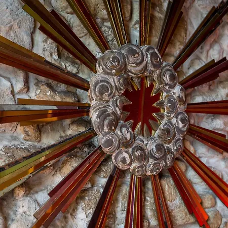 מלון Esmeralda *