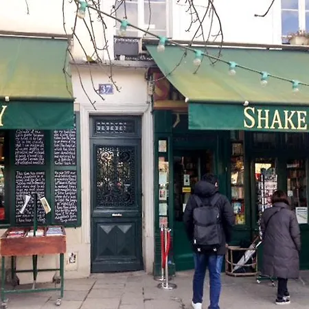 Esmeralda מלון פריז