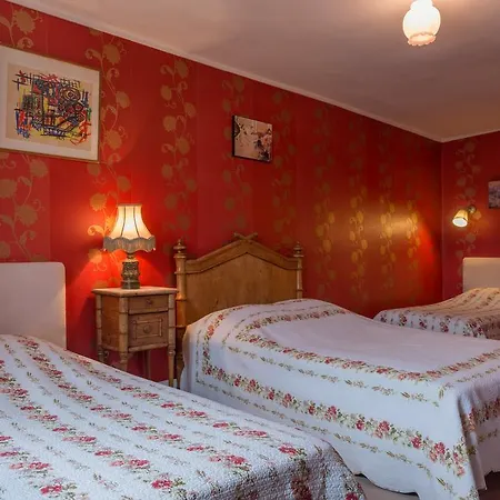 מלון Esmeralda *